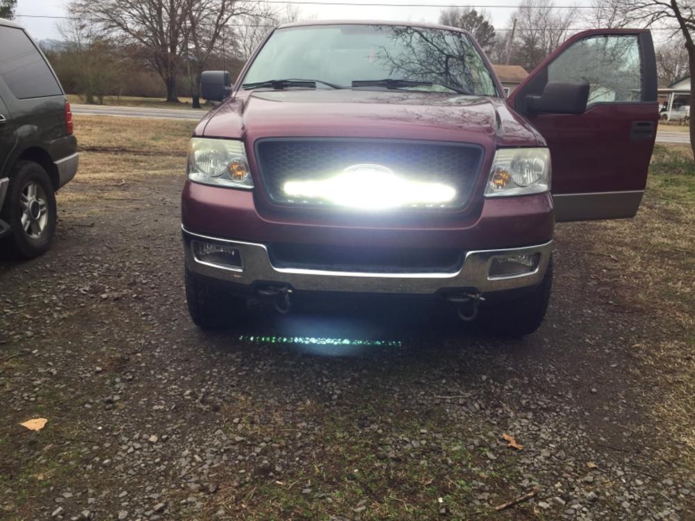 2004-05 PALADIN 32" 150W CREE Behind The Grille LED Bar - Customer Photo From Randy G.