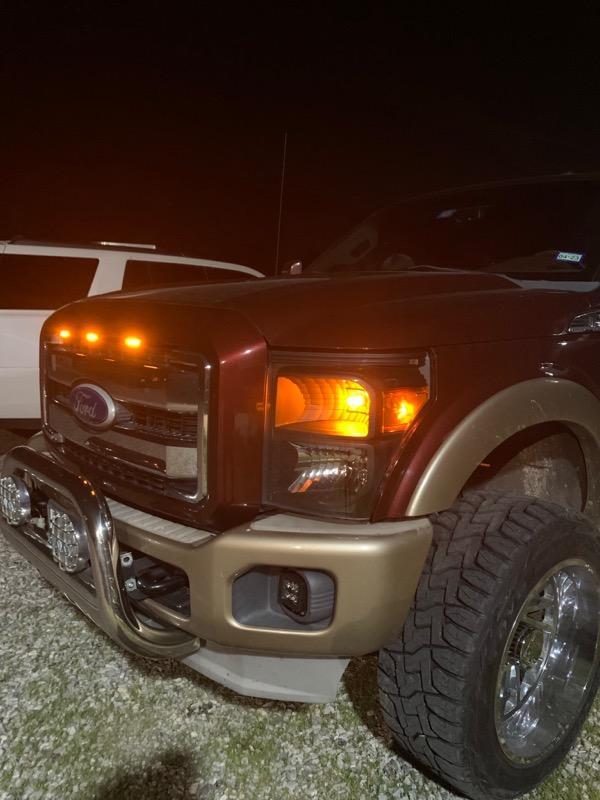 2011-16 SUPER DUTY CREE LED FRONT TURN SIGNAL BULBS - Customer Photo From Benito C.