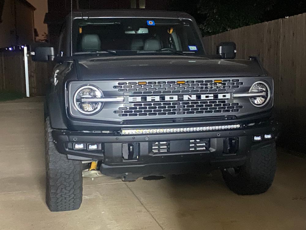 2021 - 2024 Ford Bronco PALADIN 180W Curved CREE XTE LED Bumper Bar - Customer Photo From Ben
