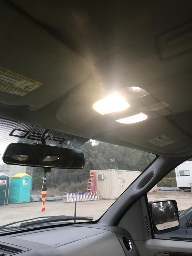 2004-08 F-150 Front Interior LED Light Bulbs - Customer Photo From Loewen Park