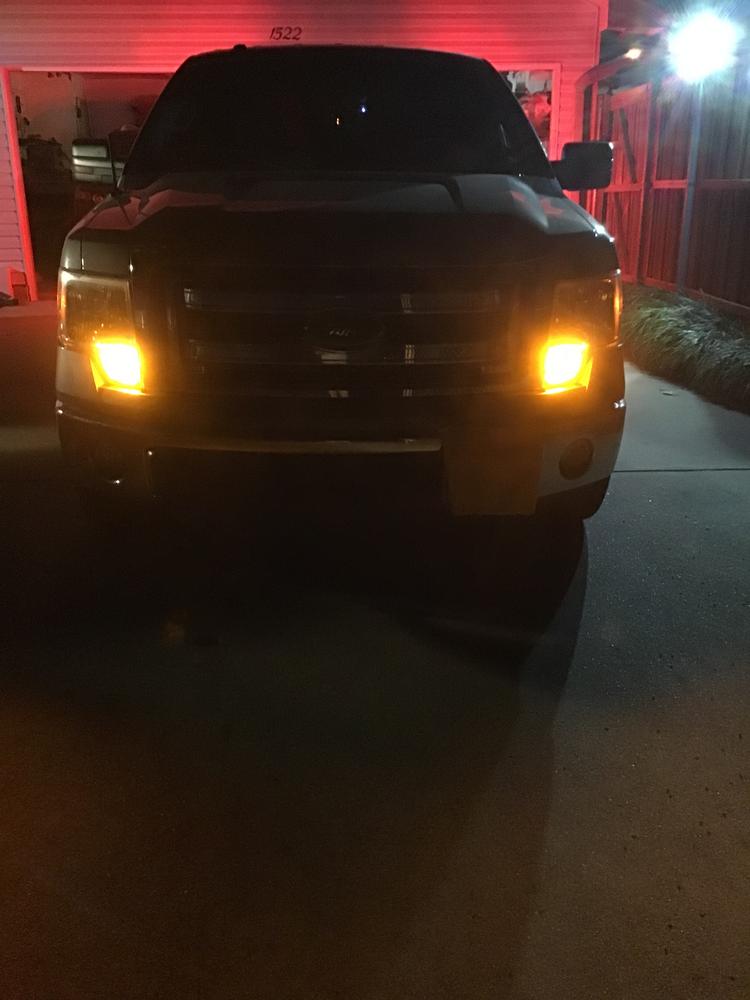 2009-14 CREE LED FRONT TURN SIGNAL BULBS - Customer Photo From Jesse