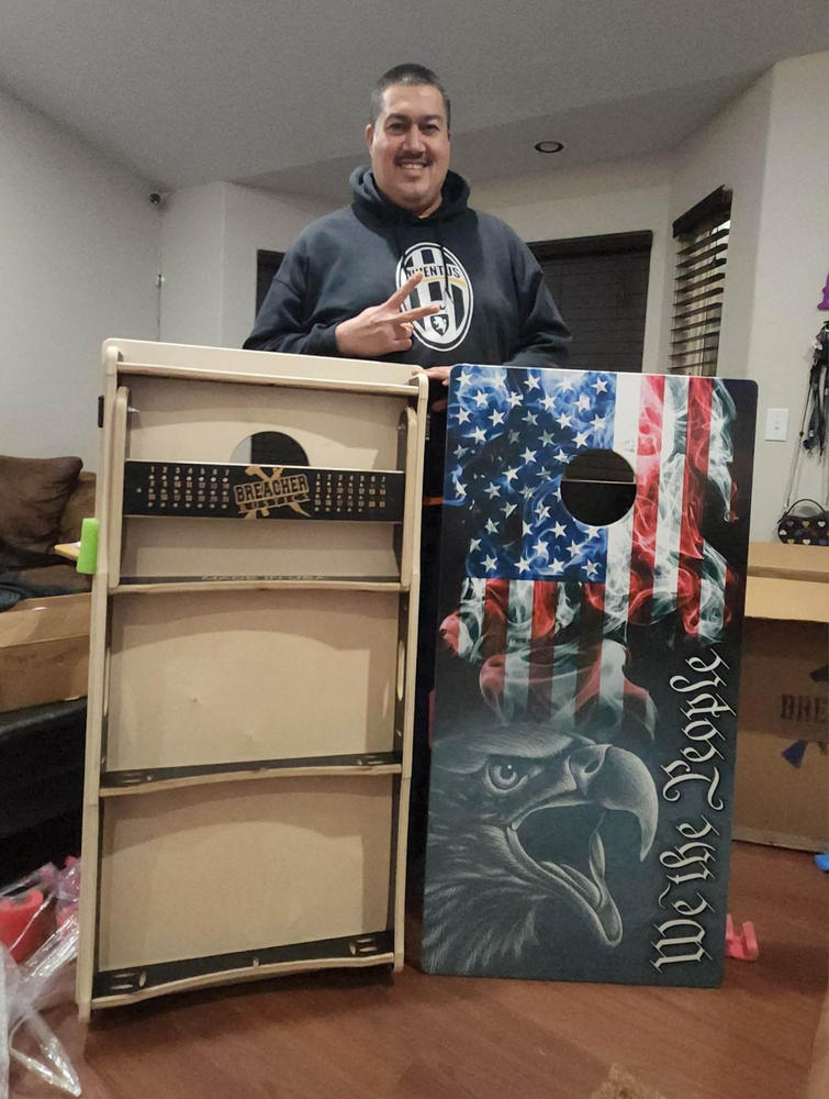We The People Cornhole Set (Natural Colors) - Customer Photo From Alexander Gonzalez