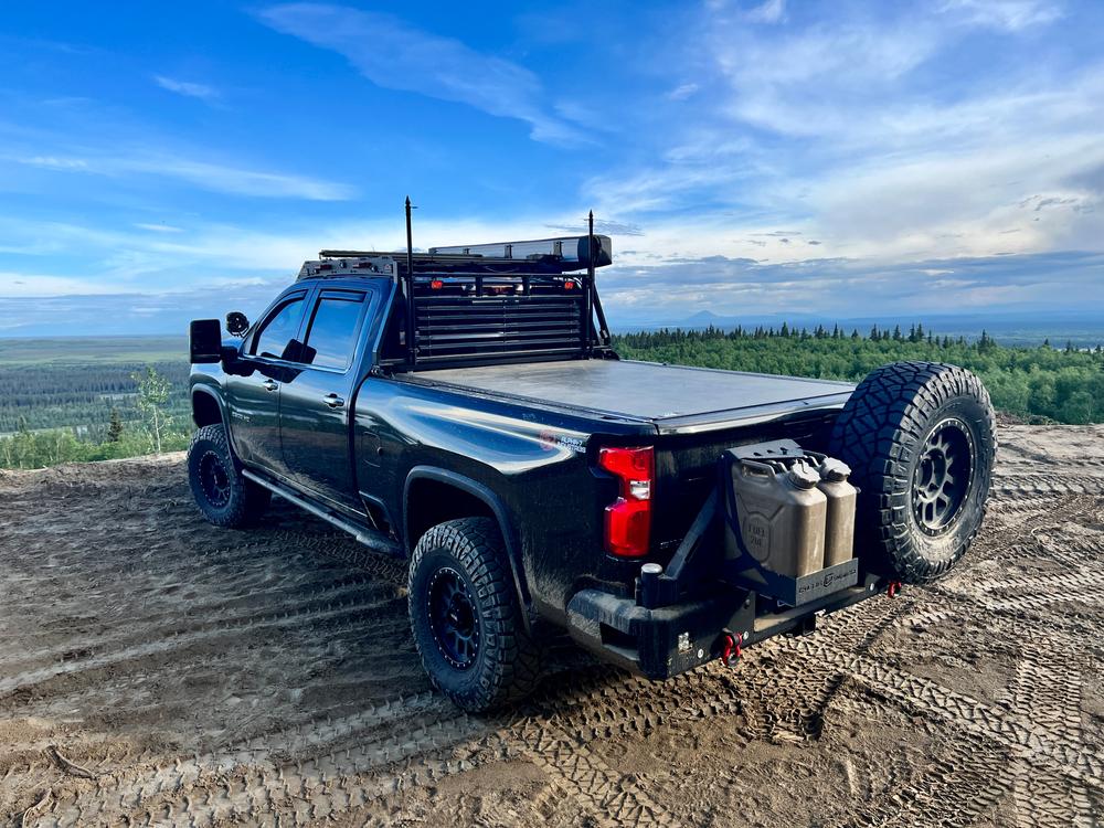 2020-2025 CHEVY/GMC 2500/3500 OCTANE DUAL SWING OUT REAR BUMPER - Customer Photo From Sergio S