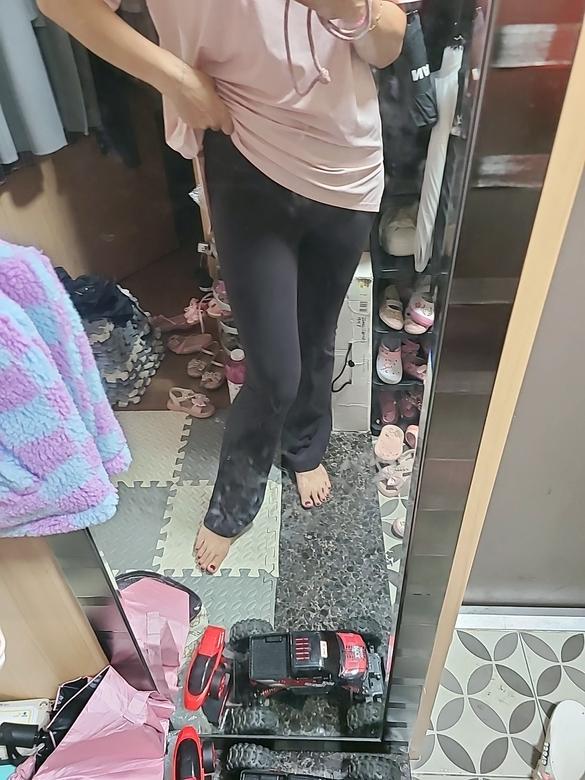 NEW Airywin シャロン フレアレギンス (ブラック) | andar JAPAN