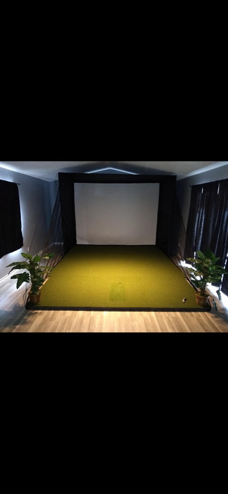 Uneekor QED SIG10 Golf Simulator - Customer Photo From Ron Makowski