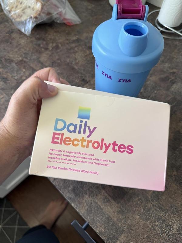 Daily Electrolytes, Himalayan Pink Salt No-Sugar Electrolyte Drink Mix | Hydration Powder Packets - Customer Photo From Kjirstin