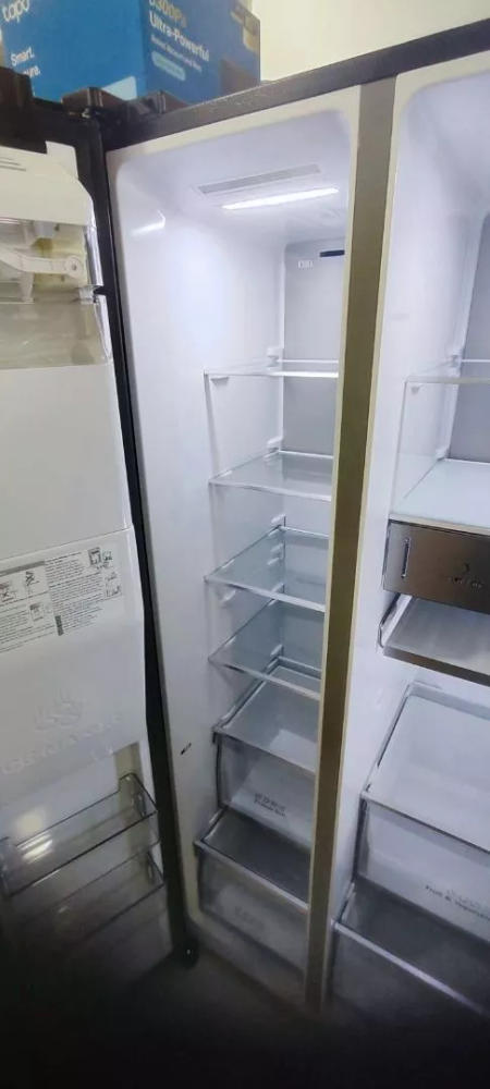 611L Four Door Inverter Refrigerator Black Glass - Customer Photo From eugenelim1060