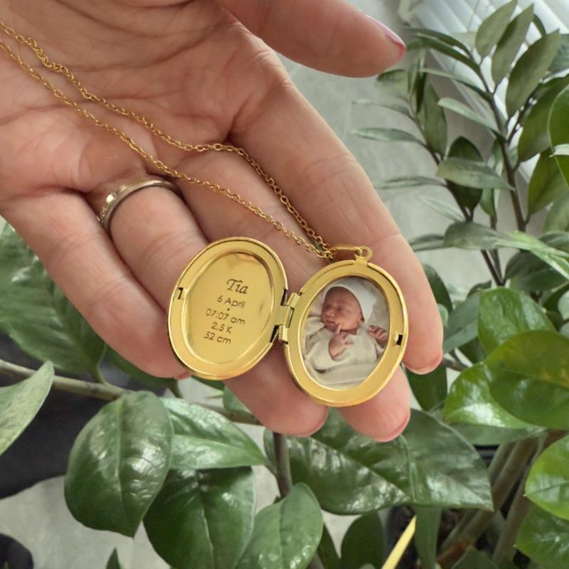 OVAL LOCKET | My Baby - Customer Photo From Amanda D.