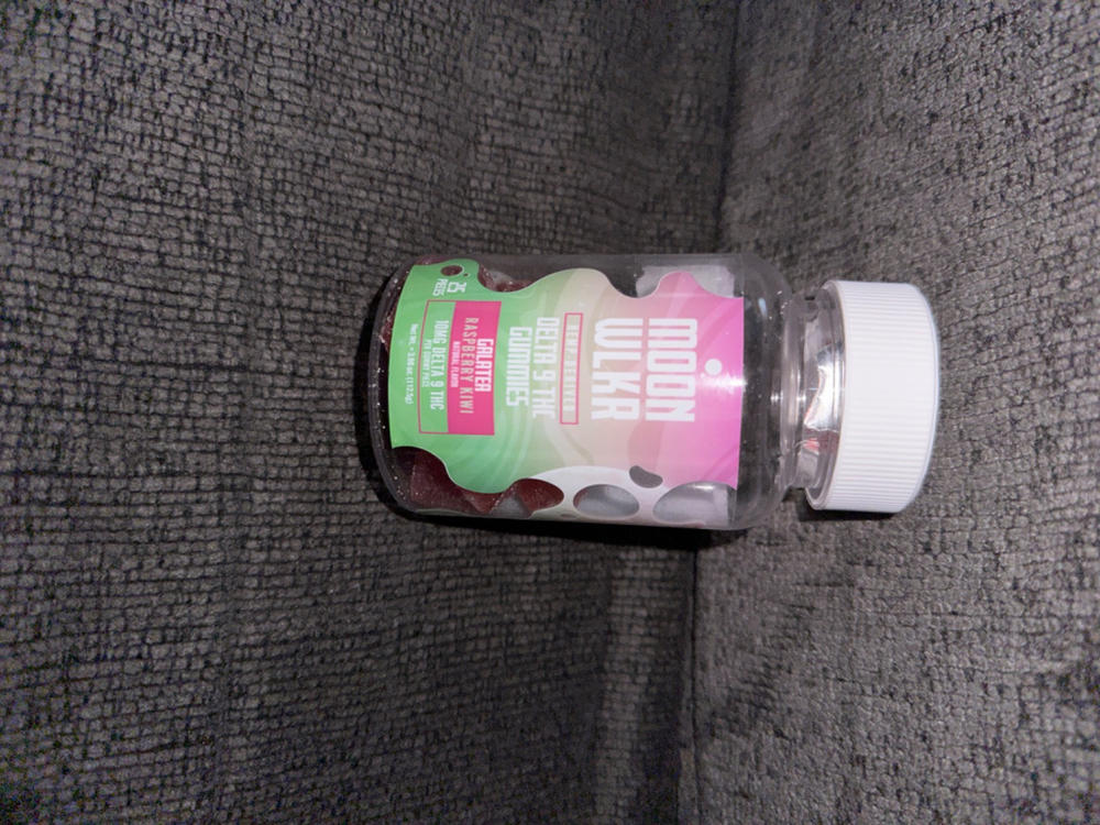 Delta 9 Gummies — Raspberry Kiwi - Single - Customer Photo From Antryonna Washington