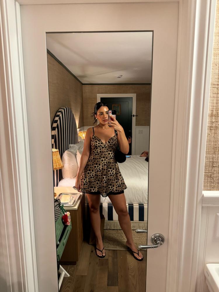 Frankies Bikinis x Khy Kenley ミニ キャミワンピース 2色 x Khy Kenley Satin Mini Dress - Lacey Leopard