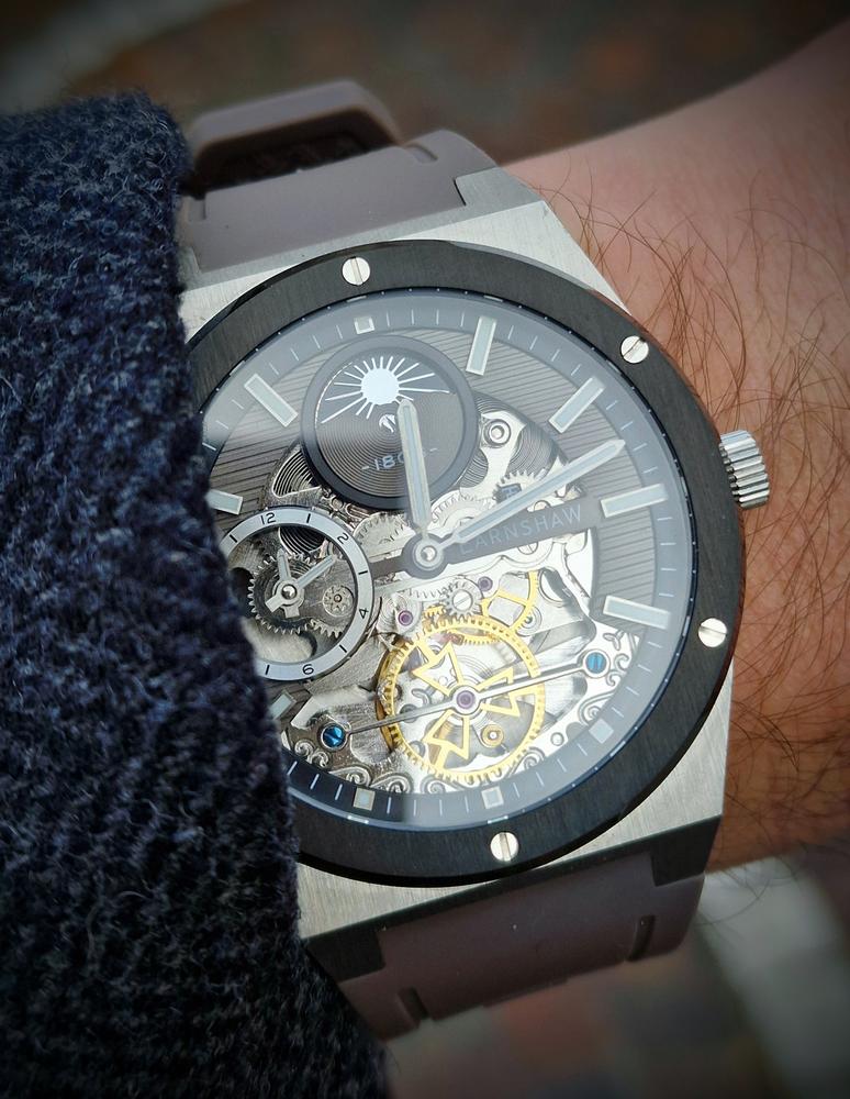 ヴィンテージ テレクロン電気時計 ホワイトオニキス大理石 アール・デコ様式 White Gold | Drake Dual Time Automatic – Thomas Earnshaw
