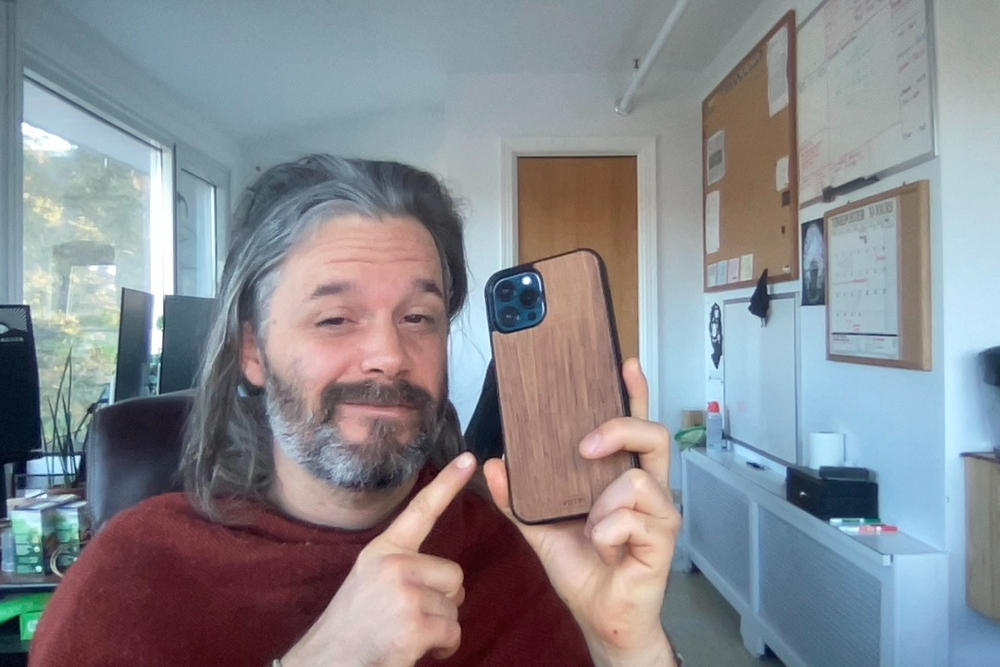 IPhone Case - Teak Wood Case - Customer Photo From Simon-Pierre Dupuis