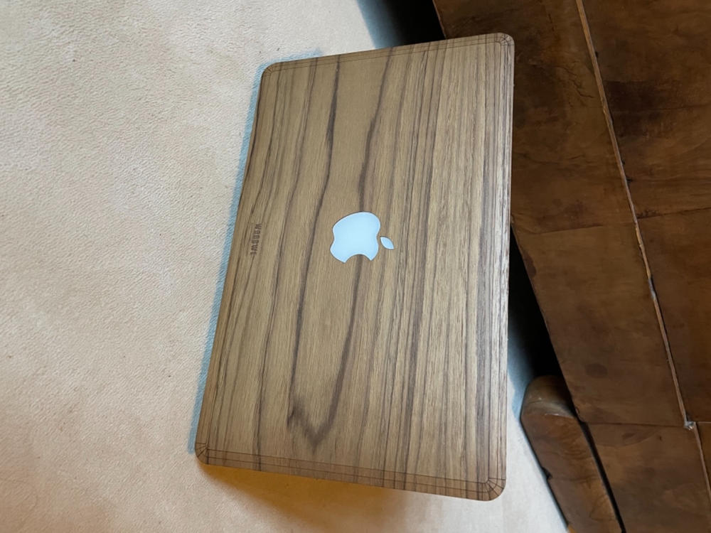Macbook Wood Cover - Teak - Customer Photo From Valerie