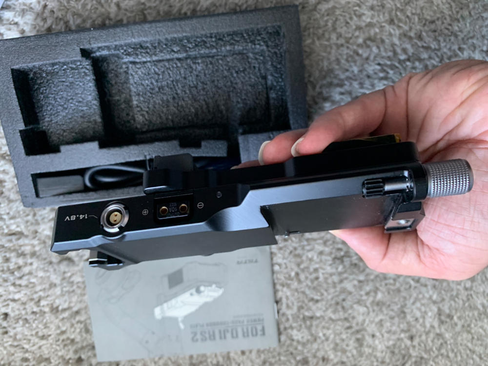 Battery Plate to RS 2 Power Pass-through Plate Kit - V Mount (Open Box) - Customer Photo From Anonymous