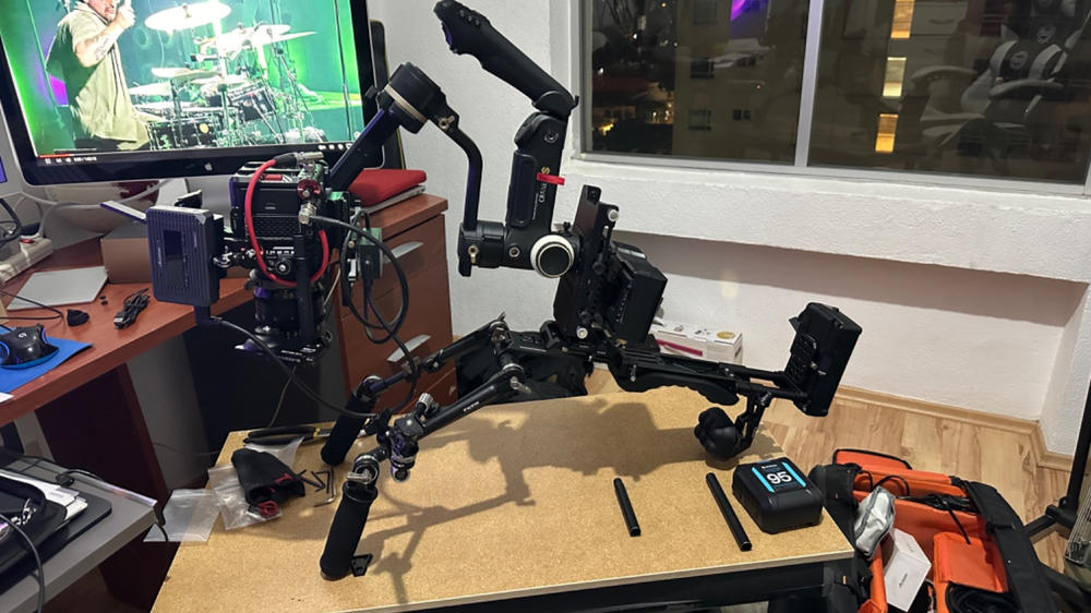 Tilta Lightweight Shoulder Rig _ Black (Open Box) - Customer Photo From Anonymous