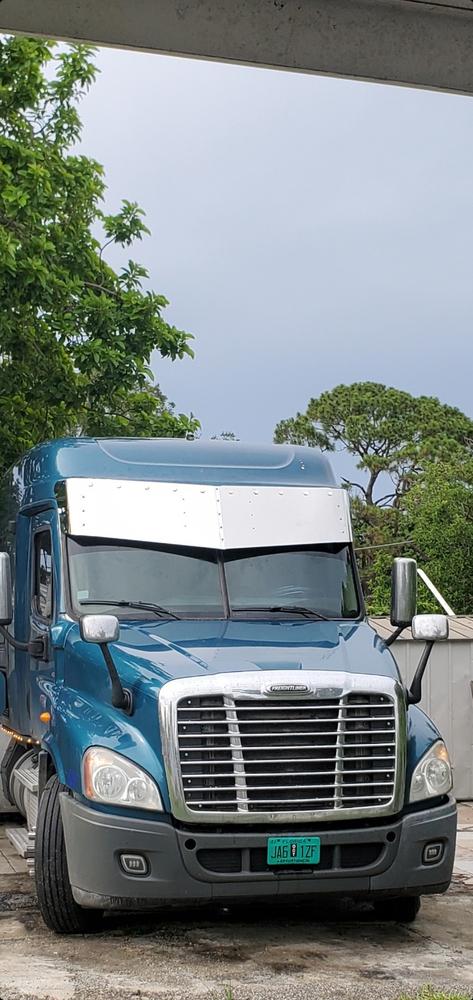 19 to 16 1/2” Visor Stainless Steel V-Style 10 3/4” Hole With Visor fits Freightliner Cascadia And Day Cab & Mid Roof 2008-2017 - Customer Photo From YITZAN P.