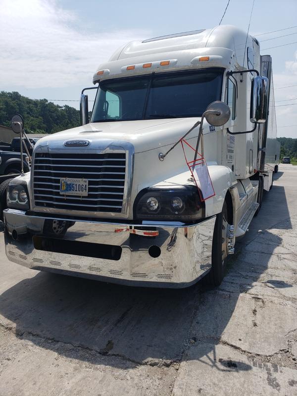 Freightliner Cascadia Door Panel Removal Quarter Window Replacement Youtube