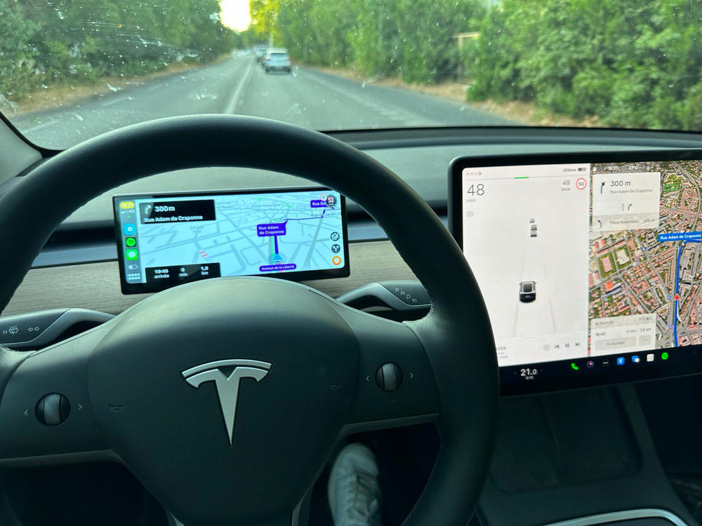 Model 3, Y Center Console Dashboard Touch Screen (Linux 9.0