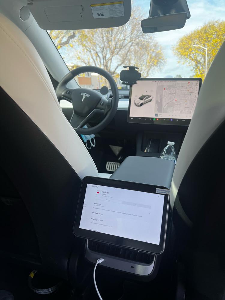 Model 3/Y Rear Entertainment and Climate Control Touch Screen Display - Customer Photo From Bookworm Lisa