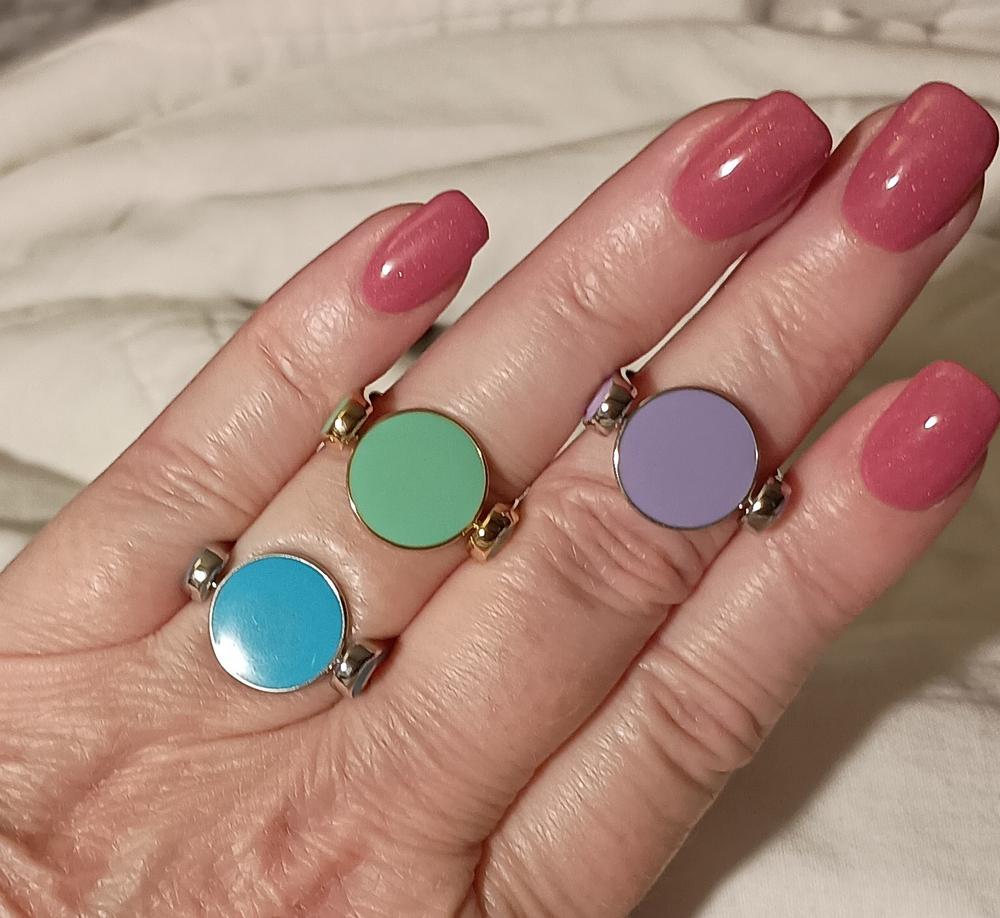 Solid Chroma Fidget Ring - Customer Photo From Vicki Strom