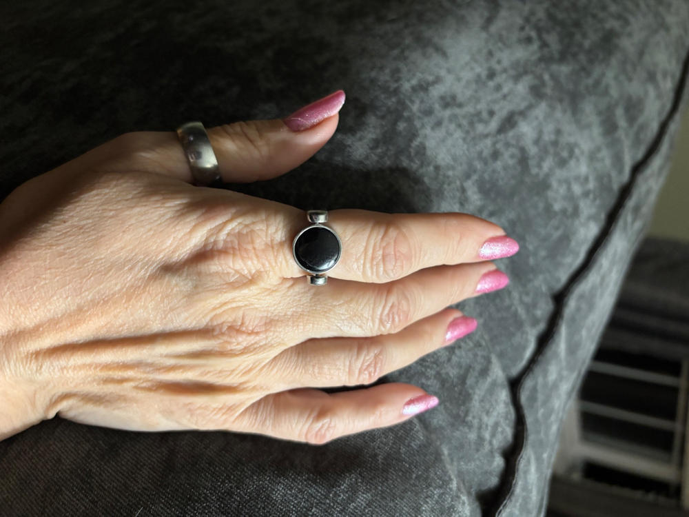 Onyx Crystal Fidget Ring | CONQUERing Inspiring Fidget Jewelry