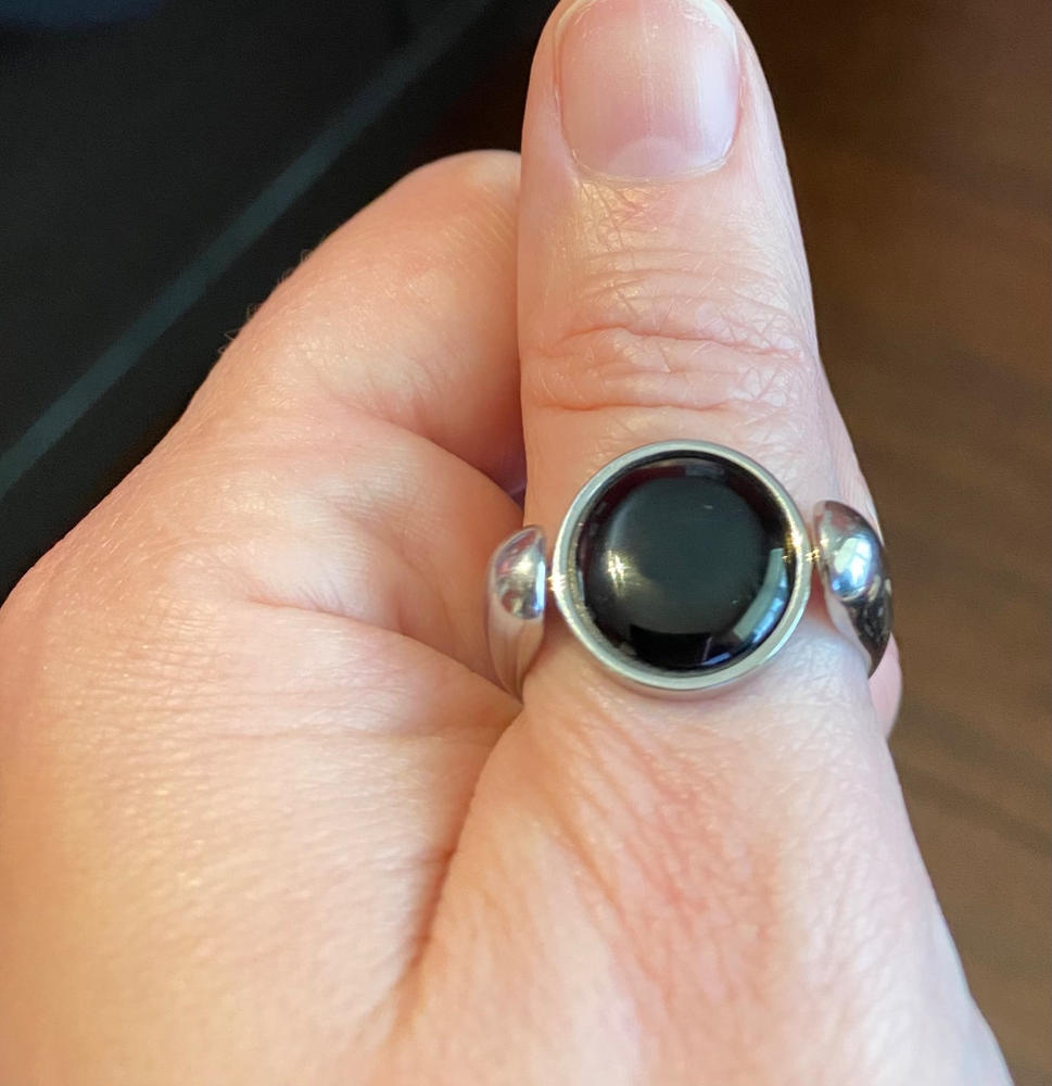 Onyx Crystal Spinner - Customer Photo From Nicole R.
