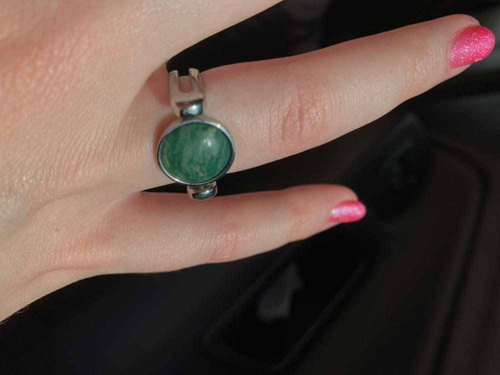 African Jade Crystal Fidget Ring - Customer Photo From Avery H.