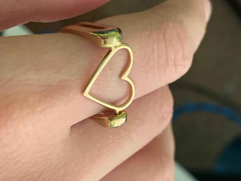 Heart-Shaped Fidget Ring - Customer Photo From Mina Vo