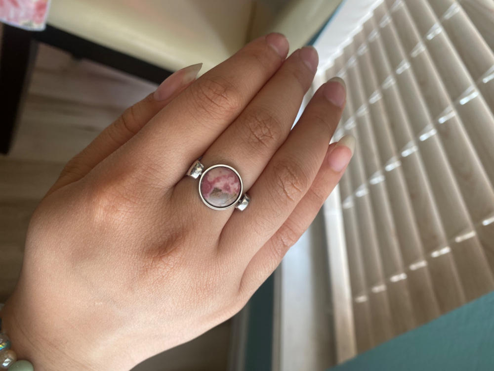 Rhodonite Crystal Fidget Ring - Customer Photo From Angelina K.