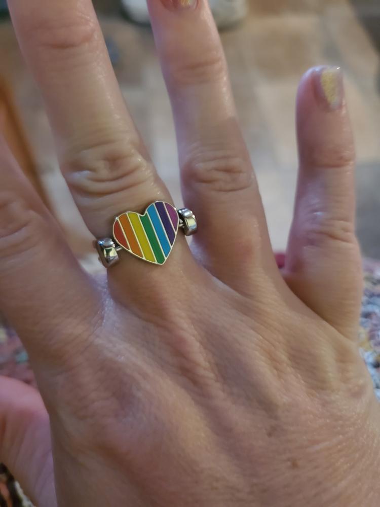 Heart-Shaped Fidget Ring - Customer Photo From Samantha P.