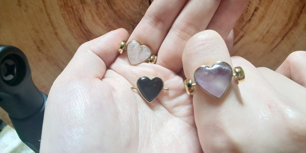 Heart-Shaped Crystal Fidget Ring - Customer Photo From Megumi T.