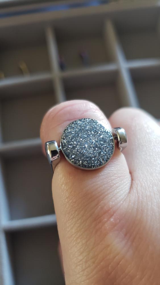 Circle-Shaped Glitter Spinner - Customer Photo From Annie E.
