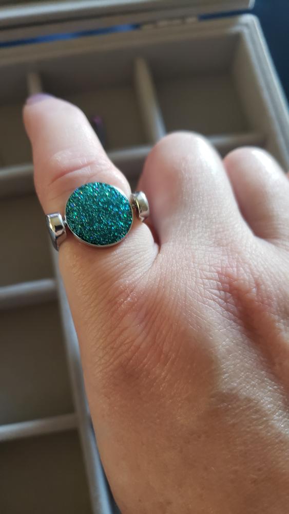 Circle-Shaped Glitter Spinner - Customer Photo From Annie Eich