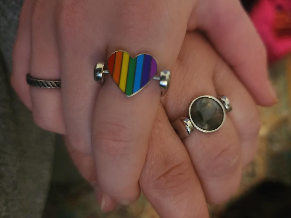 Heart-Shaped Rainbow Chroma Stripe Spinner - Customer Photo From Amber R.