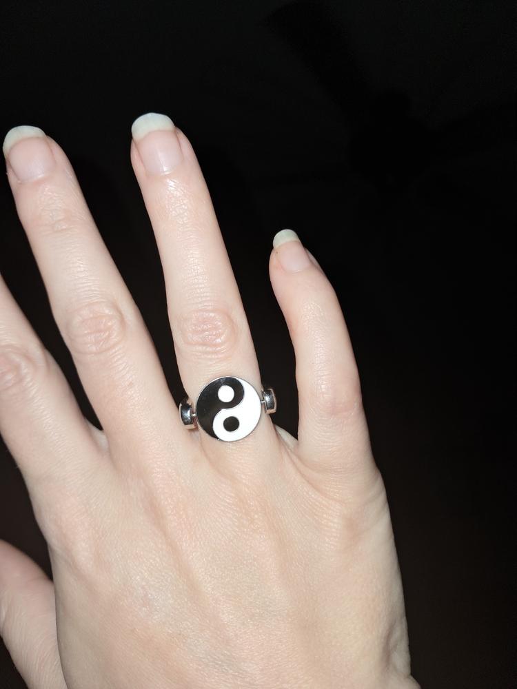 Novelty Fidget Ring - Customer Photo From Mandy Pack