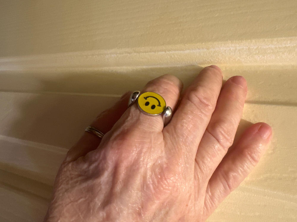 Smiley Face Element - Customer Photo From Noreen Petersen