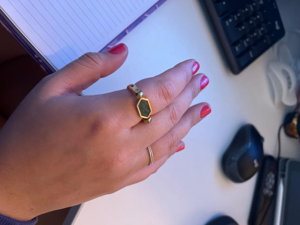 CrownCut Crystal Hexbar Fidget Ring – Colorful - Customer Photo From Megan L.