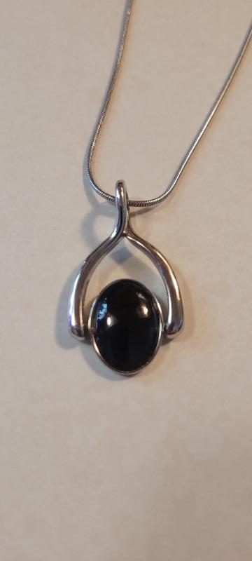 Onyx Oval Crystal Element - Customer Photo From Karen w.
