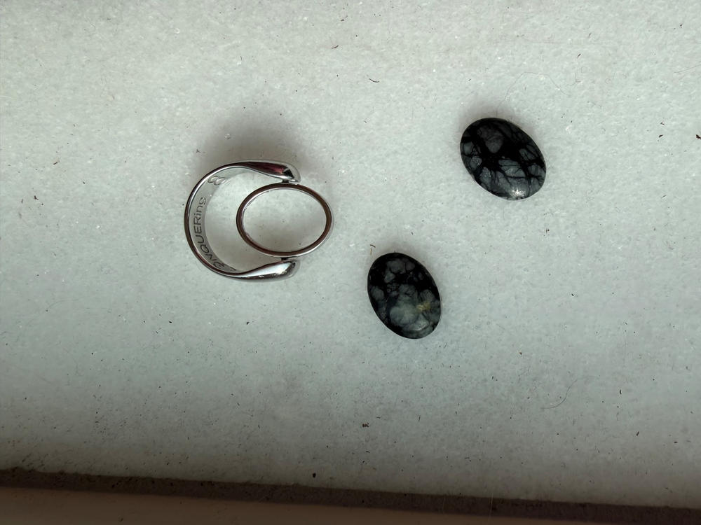 Silver AlaDune™ Oval Crystal Fidget Ring - Customer Photo From Emily Hans
