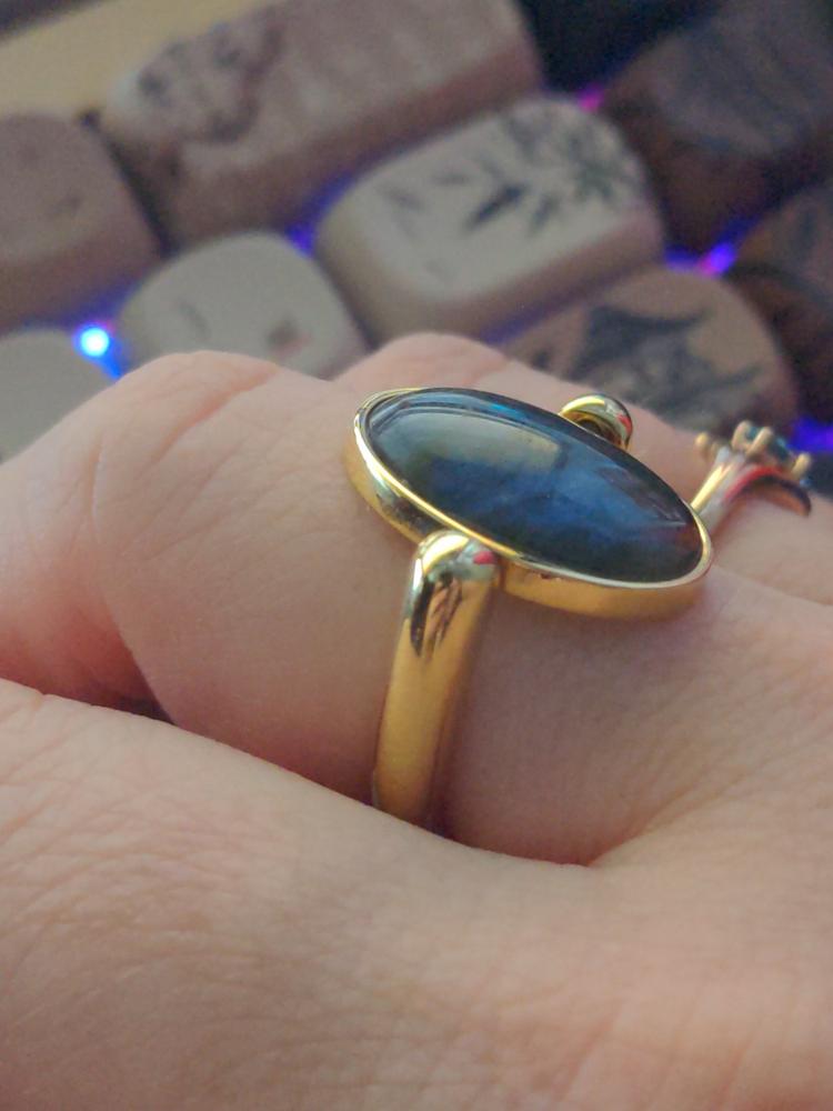 Luxe Labradorite Oval Crystal Element - Customer Photo From Melody