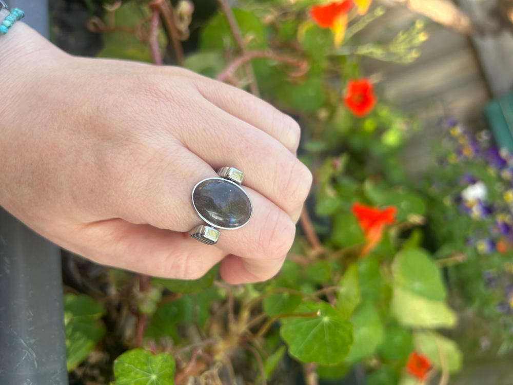 Luxe Labradorite Oval Crystal Element - Customer Photo From Freya D.