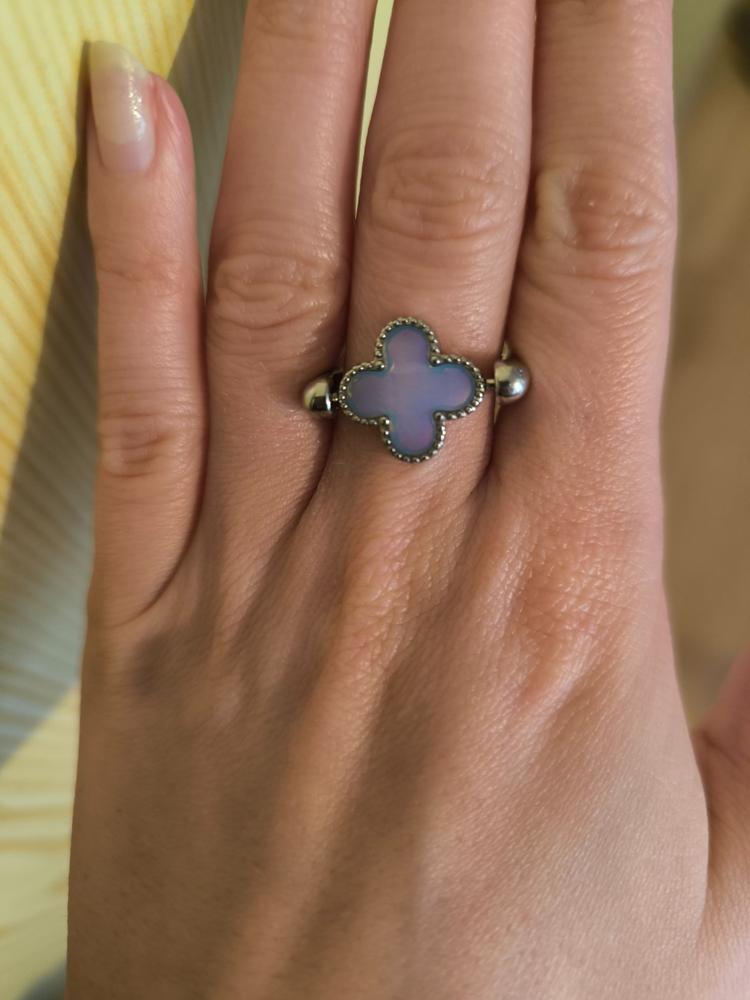 Opalite Quatrefoil Element - Customer Photo From Katarina Danisova