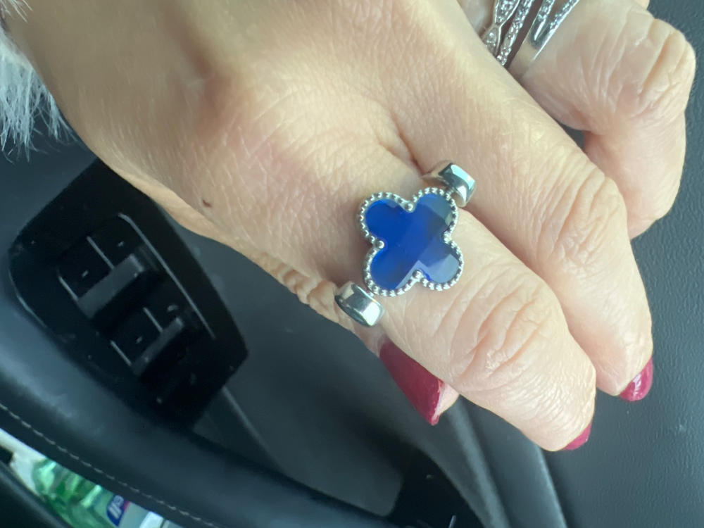 Simulated Sapphire Quatrefoil Element - Customer Photo From Chonyang Albert