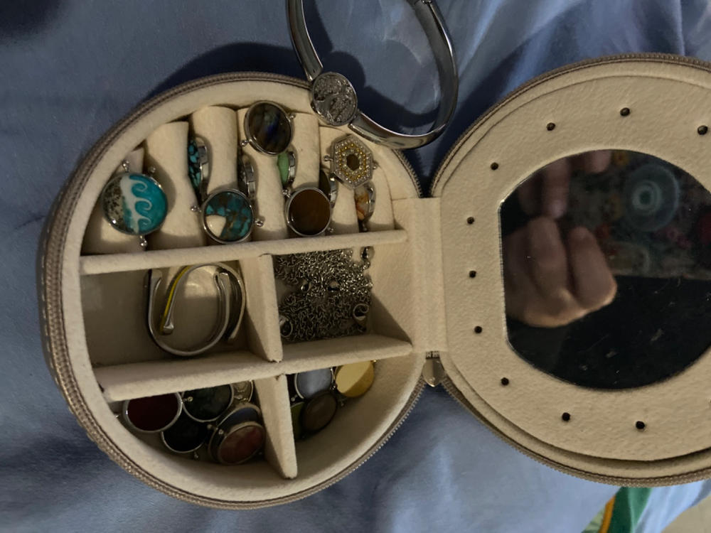 Oval Crystal Element - Customer Photo From Tera Felton