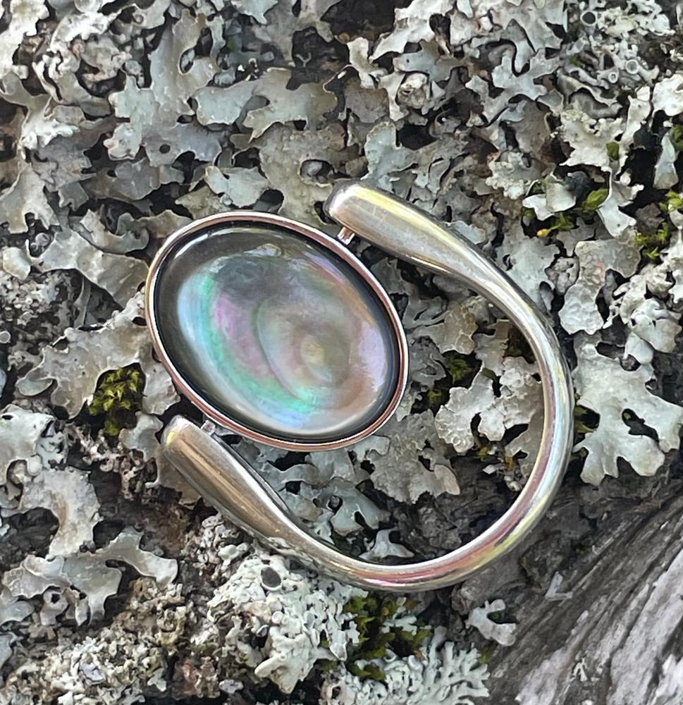 Gray Shell Oval Crystal Element - Customer Photo From Diane