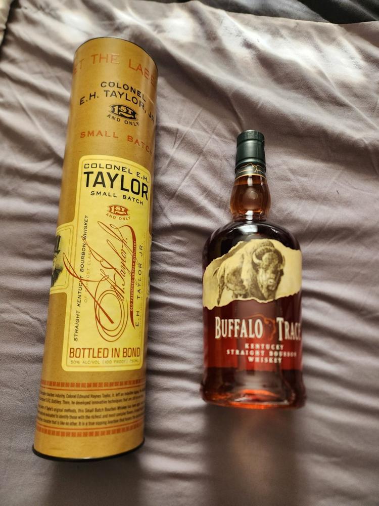 Buffalo Trace Bourbon 750ml - Smooth & Award-Winning Whiskey
