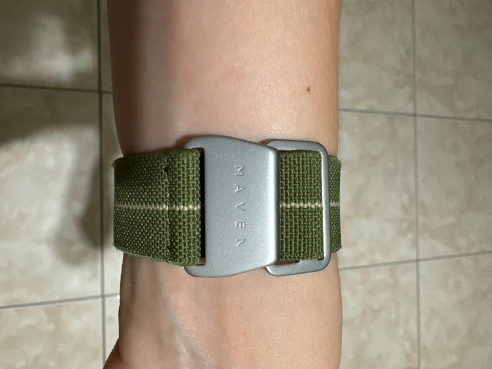 Apple Watch 錶帶 - 墨綠色傘帶 - Customer Photo From Anonymous