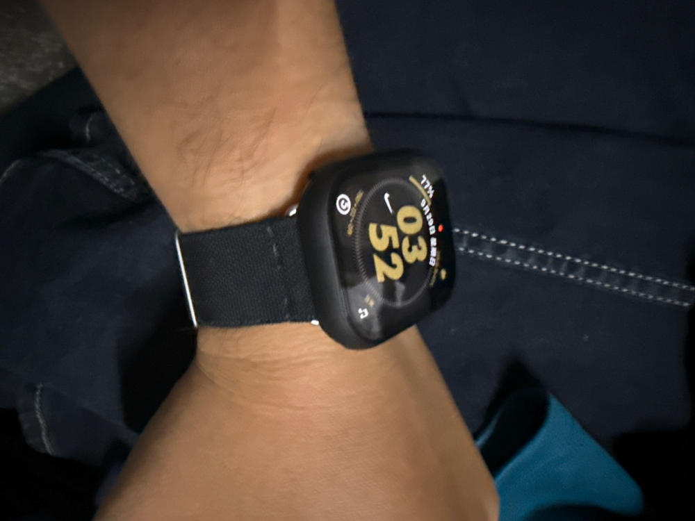 Apple Watch 錶帶 - 黑色傘帶 - Customer Photo From 凱智 賀