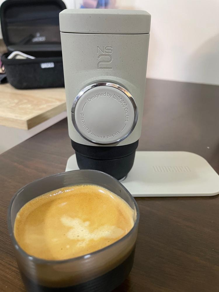  WACACO Minipresso NS, Portable Espresso Machine, Compatible  Nespresso Original Capsules and Compatibles, Travel Coffee Maker, Manually  Operated from Piston Action: Home & Kitchen