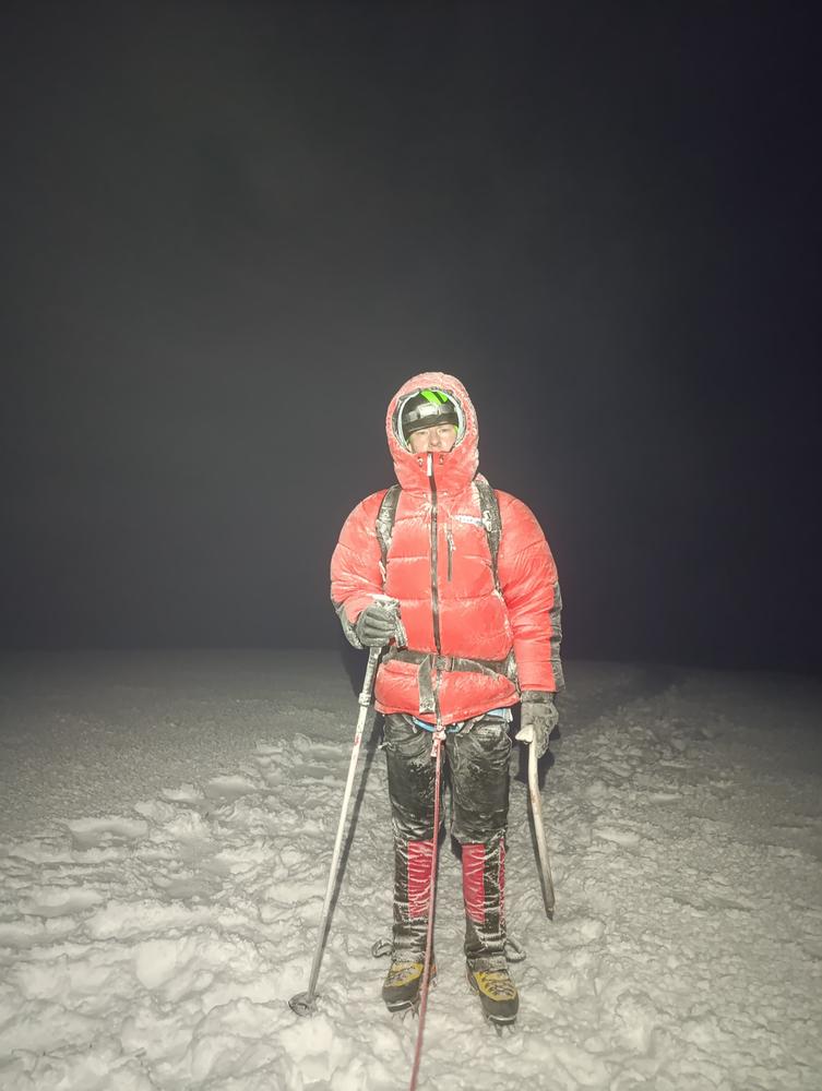 Khumbu Expedition Down Parka - Customer Photo From Gabriel Krivian